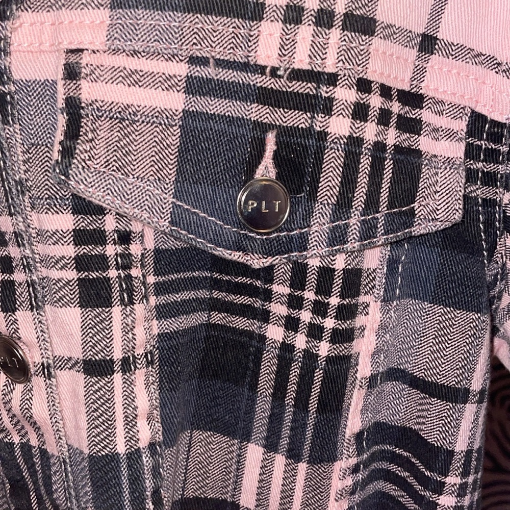 Pink plaid jacket 🩷 - Picture 6 of 10